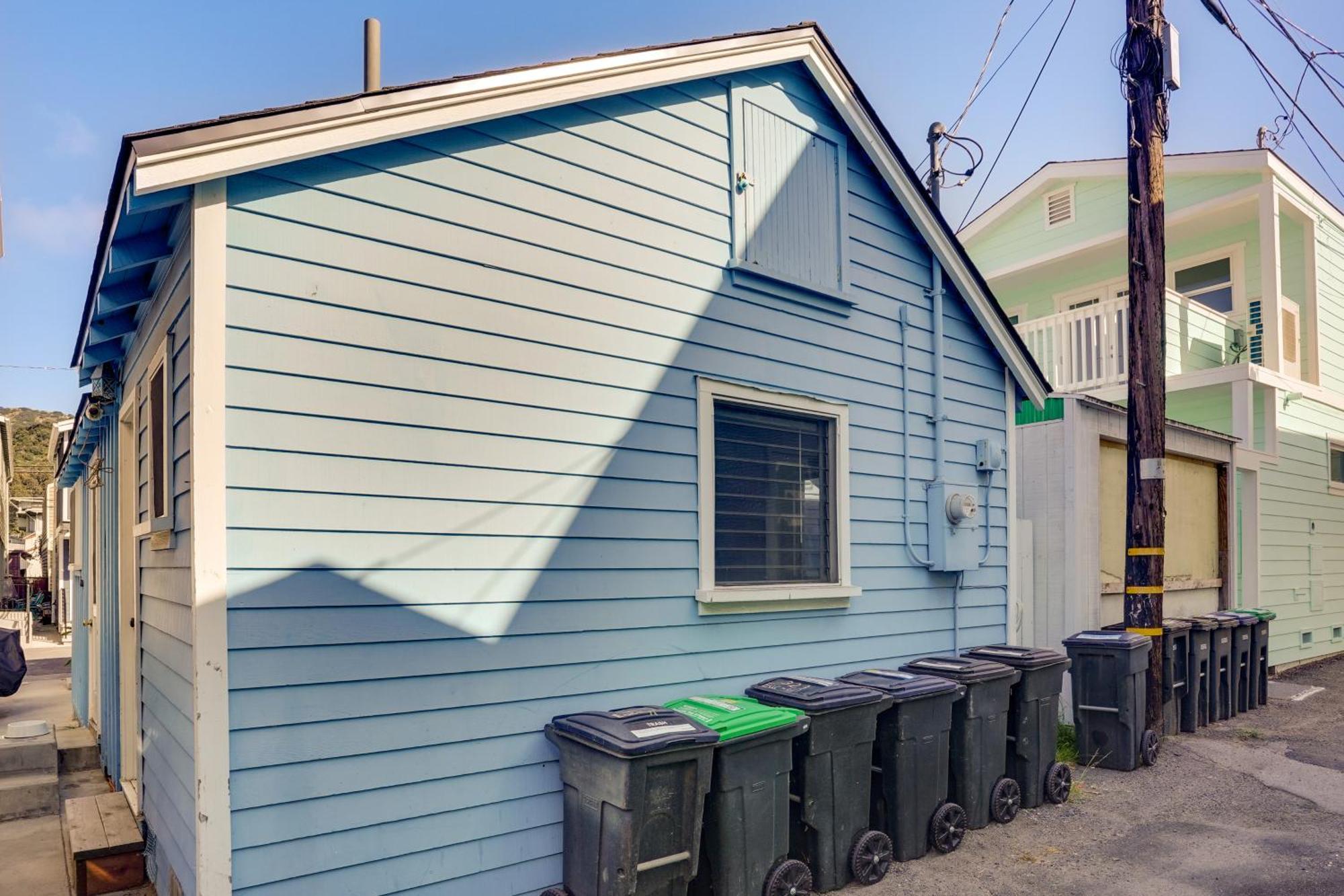 Quaint Avalon Cottage Less Than Half-Mi To Beaches! Exterior photo